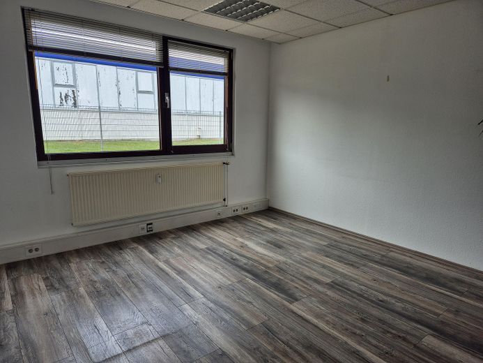Helle Bürofläche in Kaltenkirchen – Büro Nr. 24