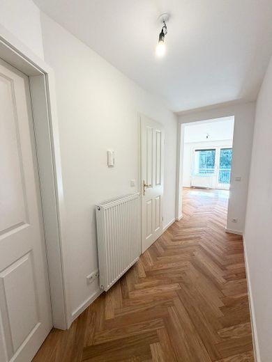 ERSTBEZUG | KERNSANIERTE 2 ZIMMER WOHNUNG MIT SÜDBALKON | RUHIG | SCHWABING-WEST | OLYMPIAPARK – Flur