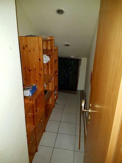 Großzügige 4-Zimmer-Dachgeschosswohnung mit 112 m² in ruhigem 4-Familienhaus in Sinntal – Foto 12