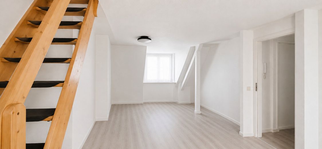 Renovated studio apartment with pointed gable and good university connections – Wohn- / Schlafbereich