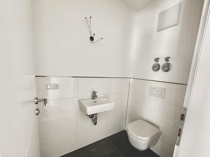 Exklusive Maisonette - Mietwohnung im Erdgeschoss für Familien! – Gäste-WC