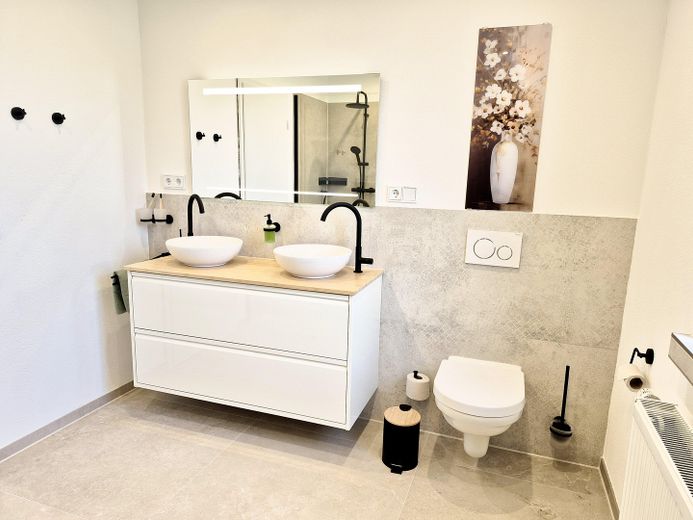 Badezimmer EG