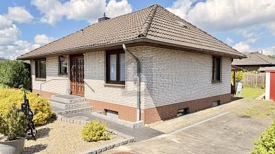 EBENERDIG WOHNEN MIT VOLLKELLER UND GARAGE – 1779453660_c79bed.jpg