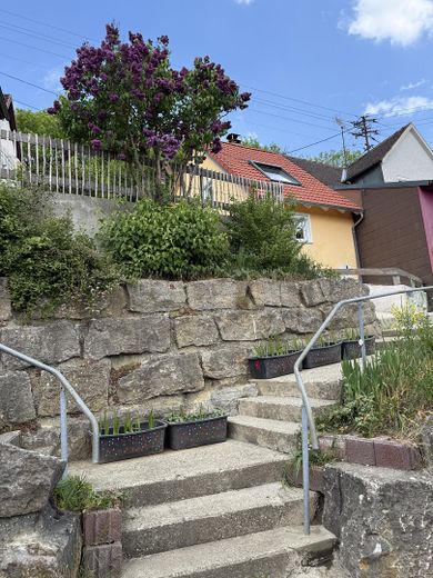 Kleines Häusle mit Charme und Weitblick – ruhig gelegen in Bopfingen-Schloßberg. – Zugang zum Haus 2