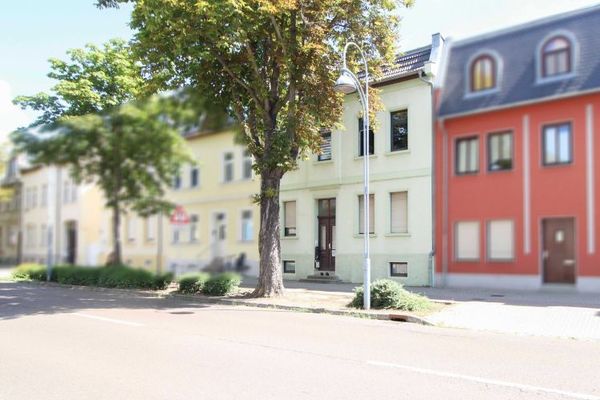 Pour investisseurs : immeuble résidentiel de 3 logements à fort potentiel en centre-ville