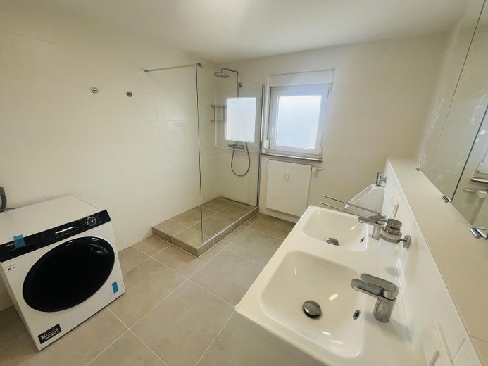 Kernsaniertes Badezimmer