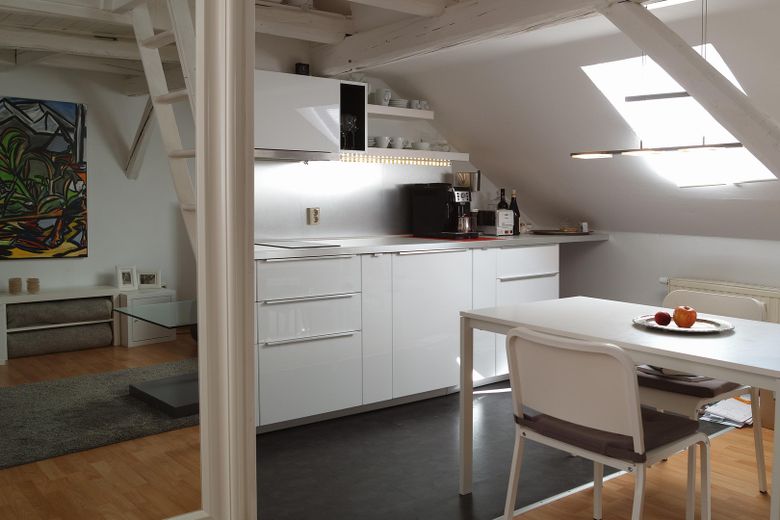 Immeuble d’habitation et commercial entièrement rénové – DG Küche Essplatz