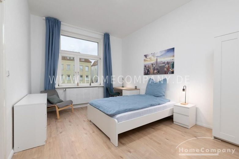 Schöne 3 Zi.-Wohnung mit Loggia im 2. OG einen Mehrfamilienhauses in Uni-Nähe. – c10ce67b4bd98e4e61aed6da13fe39d1dfa1822f.jpg