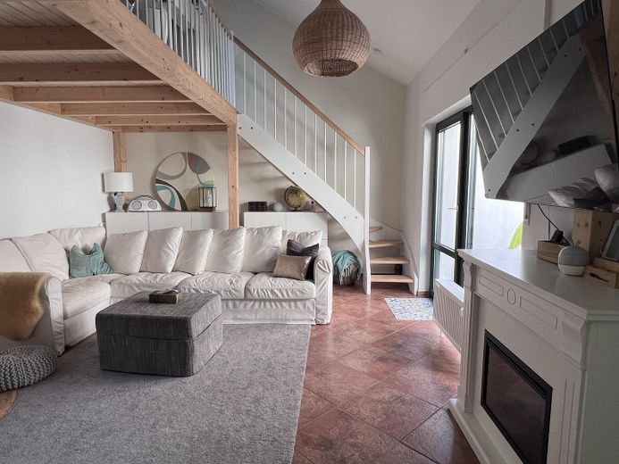 Wohnzimmer - Blick auf Treppe