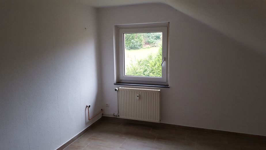 Sehr schöne renovierte Dachgeschoss-Wohnung 1,5 ZKB – Foto 6