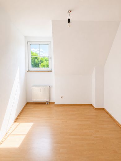 Ohne Makler! Sofort verfügbare Eigentumswohnung – Schlafzimmer 1