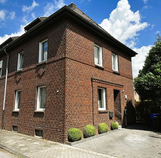 Hausfront