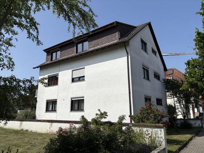 Straßenansicht