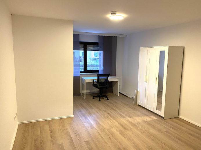 Möbliertes WG-Zimmer in Dossenheim am Petrus - 4er WG mit großem Balkon – Zimmer