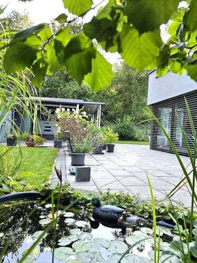 Terrassenansicht seitlich