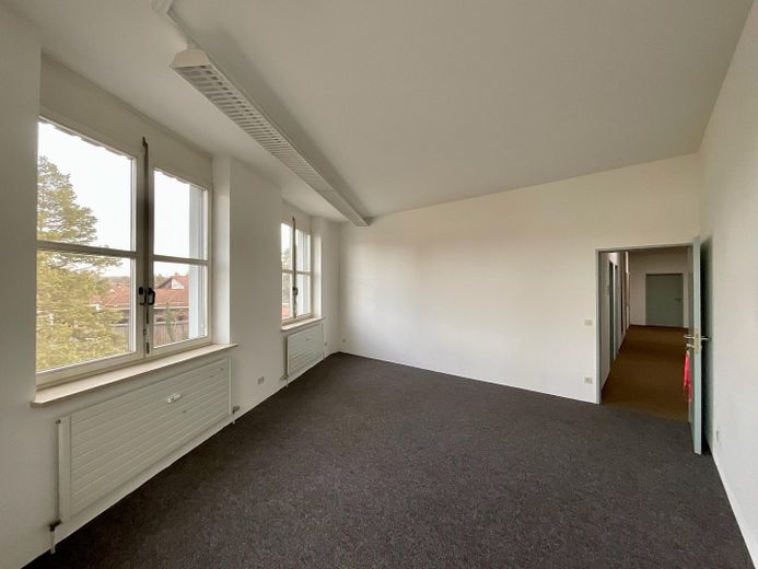 CoWorking in Gemeinschaftsbüro 12 oder 25 m2 – Büro mit 25 m2