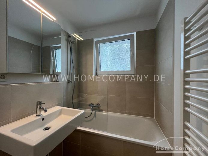 Nordend 8072675 Neu möbliert  &  ausgestattete 3-Zimmerwohnung im belibeten Frankfurter Nordend – 2d2b4dc4d9bac44038f0c49c6071df9921dd1a17.jpg