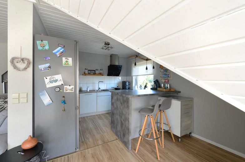 Moderne DG-Wohnung mit viel Charme – Küche