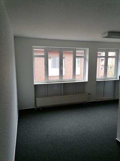Modernisierte 1,5 Wohnung mit guter Rendite – Wohnzimmer