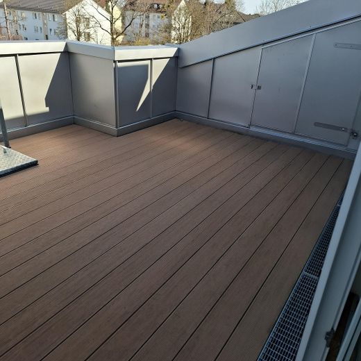 schöne lichtdurchflutete Dachterrassenwohnung in Germering, 3 Zi – provisionsfrei – Ostloggia