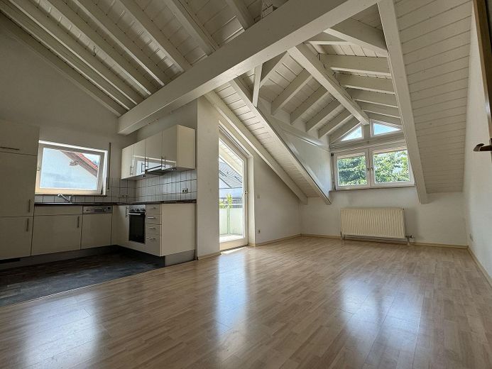Charmante 3-Zimmer-Wohnung mit Sonnenbalkon in Cleebronn – Foto 1