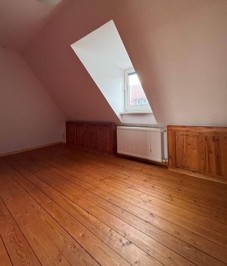 Zimmer 5 Whg 2 DG
