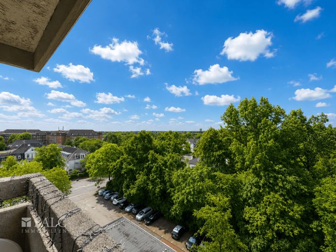 Über den Dächern von Bremerhaven - 3 Zimmer mit traumhaftem Ausblick – Aussicht Balkon