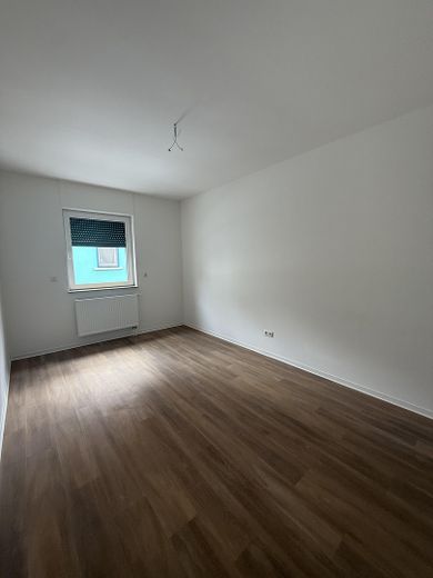 Fully renovated single-family house with modern extension – Zimmer 3