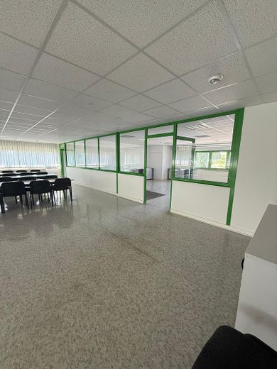 Oficina · Consulta · Autoescuela · Formación: dos plantas, divisibles desde 40 m² – Foto 17