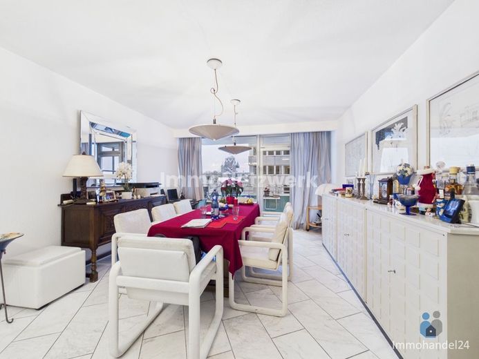 NEU***78 m² große, schicke ETW in TOPLAGE mit Balkon und TG Stellplatz***NEU – Wohn.- Esszimmer