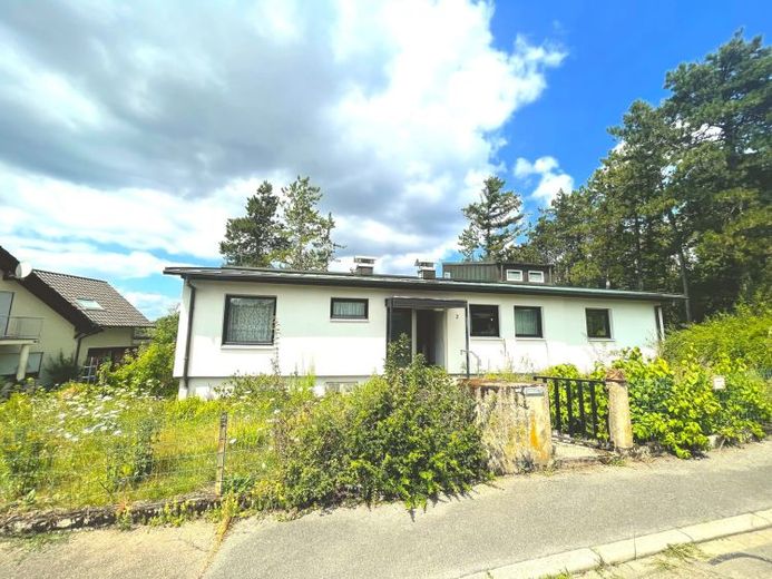 Naturnah: Besonderes 1-2 Familienhaus in Aussichtslage – Foto 1