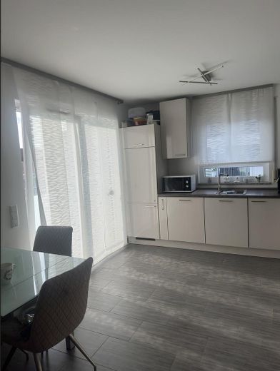 Moderne 3-Zimmer-Eigentumswohnung mit Westbalkon, Tiefgarage und Aufzug in begehrter Lage von Stein – Foto 12