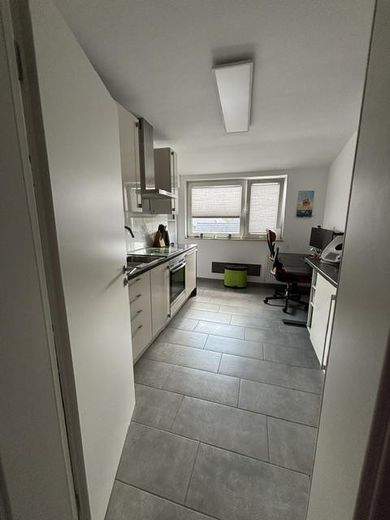 Helle 3-Zimmer Wohnung 79m² mit Balkon, optional Garage | gute Anbindung nach DUS, Neuss, MG – Küche