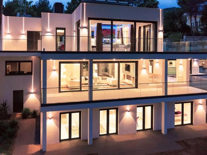 EXKLUSIVITÄT TRIFFT WERTSTEIGERUNG: 
TRAUMVILLA MIT PANORAMABLICK AUF DEN GOLFPLATZ VON SON VIDA! – Foto 1