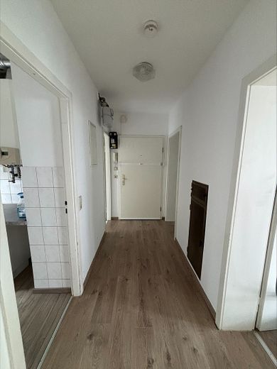 Helle 3-Zimmer-Wohnung mit Balkon in Stuttgart-Ost – Foto 6