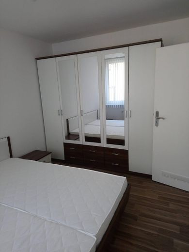 Vollmöblierte 2-Zimmer Wohnung am Rhein (Deutze Brücke) – Schlafzimmer