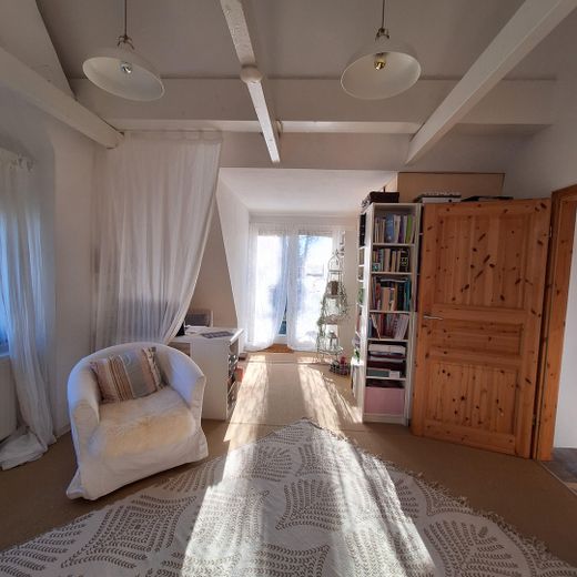 Doppelhaus - ehem. Bauernhof in Bremen-Huchting – großes Schlafzimmer