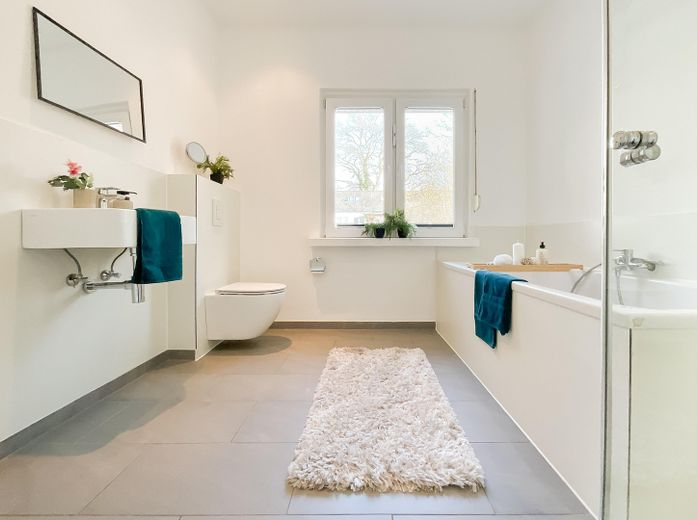 Bezugfertig renoviertes EFH am Niendorfer Marktplatz – Vollbad 