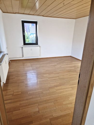 Dermbach, Wohnhs. + Gewerbe – Foto 14