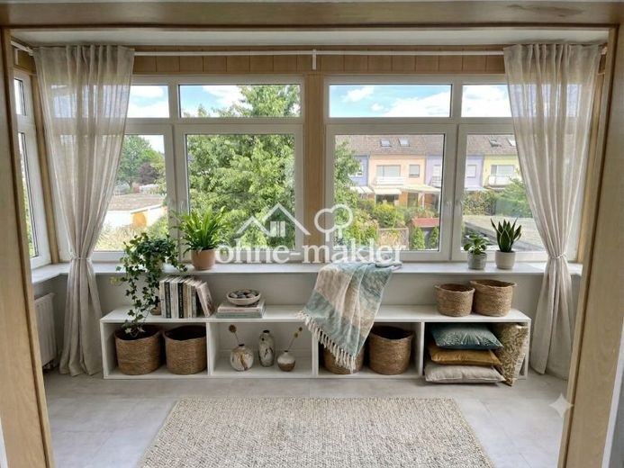 Renovierte möblierte 3,5 Zi-Wohnung 80m2 mit Garten im 1.OG / Nähe Frankfurt / ab sofort – Zdjęcie 1