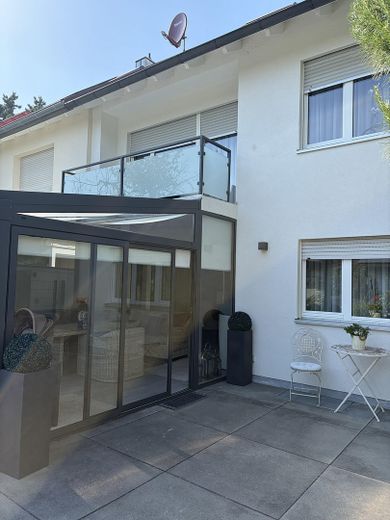 Hochwertig sanierte Doppelhaushälfte mit Hydropool & Wintergarten – ruhige, grüne Lage am Hochfeld – Wintergarten Außenansicht