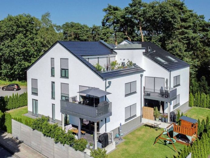 Luxus, Design & Privatsphäre: Neubau-Penthouse mit 26㎡ Dachterrasse in Bielefeld-Senne – Foto 1