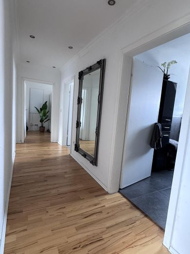 Appartamento DG di 3 locali a Gladbeck con EBK – Diele