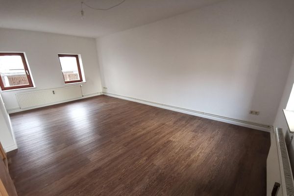 ** 645 € з комунальними витратами ** 3 хвилини пішки до центру міста та Старого міста: гарна, світла 1-кімнатна квартира у дворі