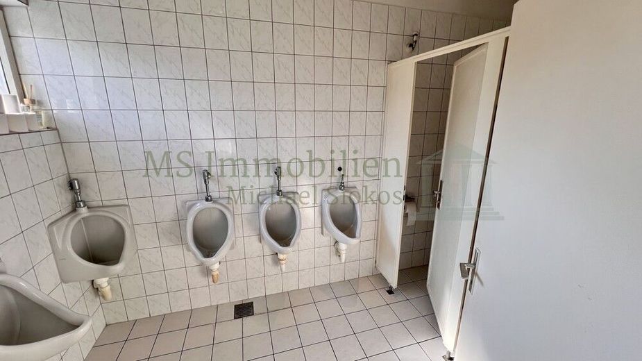 *** Attraktives Wohn- und Geschäftshaus im Boxheimerhof in Bürstadt *** – EG Herren-WC Ansicht 2