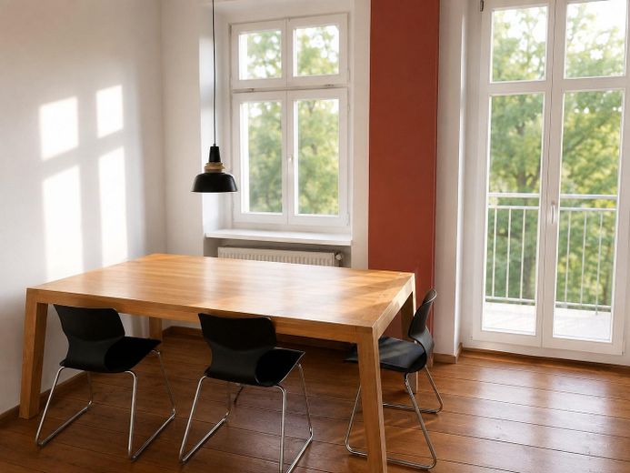 Encantador piso antiguo de 3 habitaciones – Wohnzimmmer