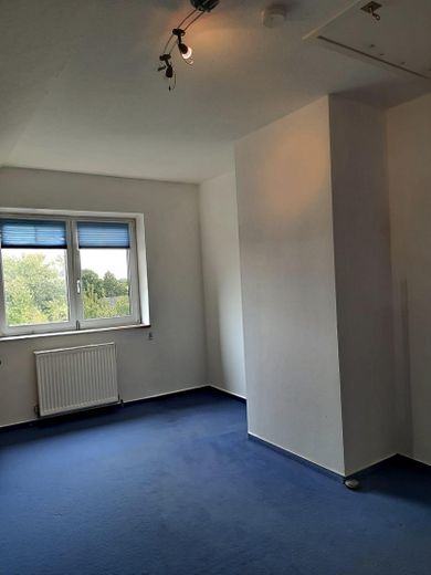 3 Zimmerwohnung in gepflegter Wohnanlage – Zimmer 2