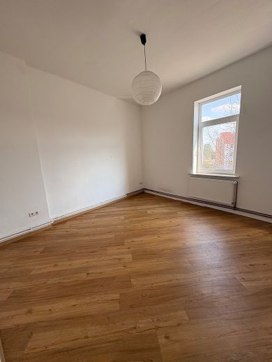 Geniş ve ulaşım bağlantıları iyi olan Bremerhaven-Lehe'de 3 odalı daire – Zimmer 1