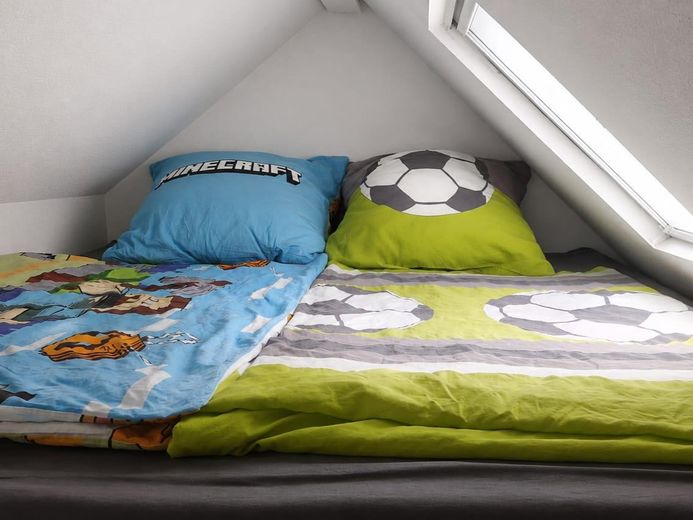 PROVISIONSFREI Großzügiges Reihenmittelhaus in Bremen-Osterholz – Schlafebene