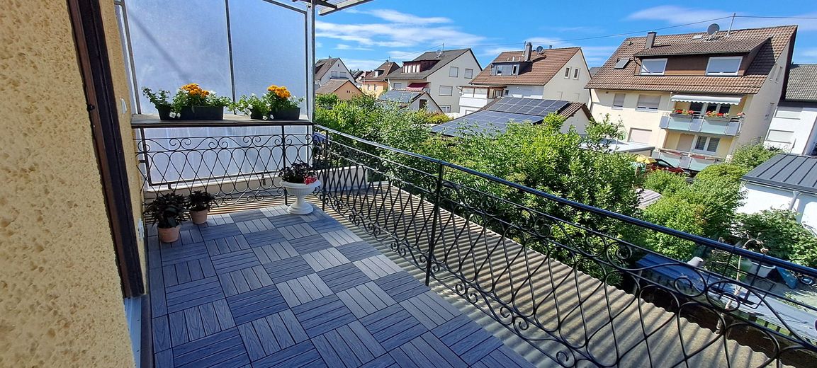 Świeżo wyremontowane/odnowione 3-pokojowe mieszkanie w Gaggenau-Ottenau – Balkon